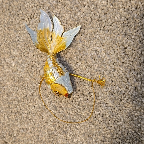 Metal Gold Fish Ornament Decoration Charm - Picture 3 of 3